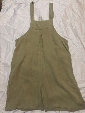 New Light Olive Green Gauze Romper with Front Pockets